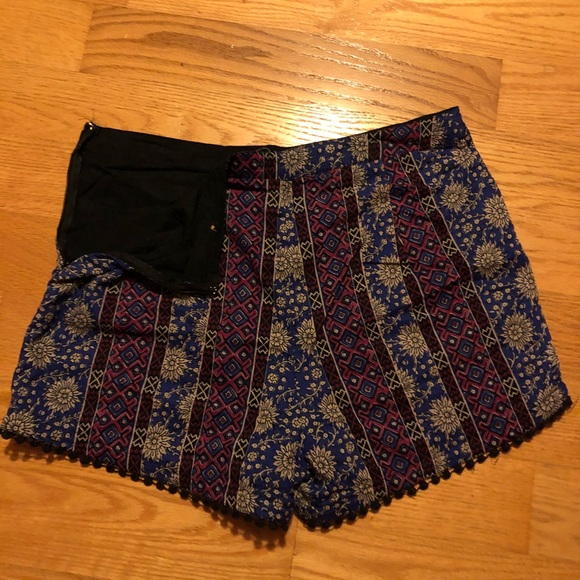 Hollister high waisted shorts - Picture 4 of 5